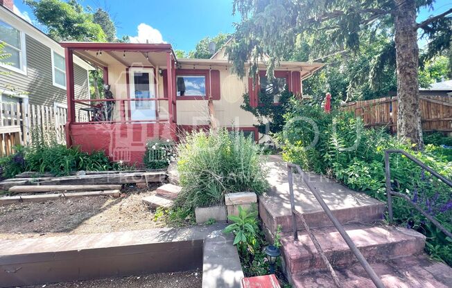 Charming Manitou Home