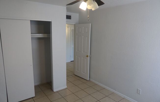 2 beds, 1 bath, $1,150