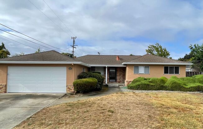 $3,790 / 3b/2bth - COMPLETELY REMODELED HOME IN GLENMOOR