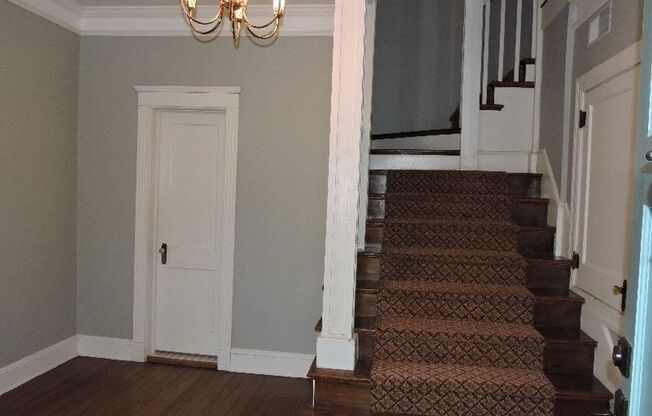 Fantastic 3BR/2.5BA Cottage in the heart of South Baton Rouge