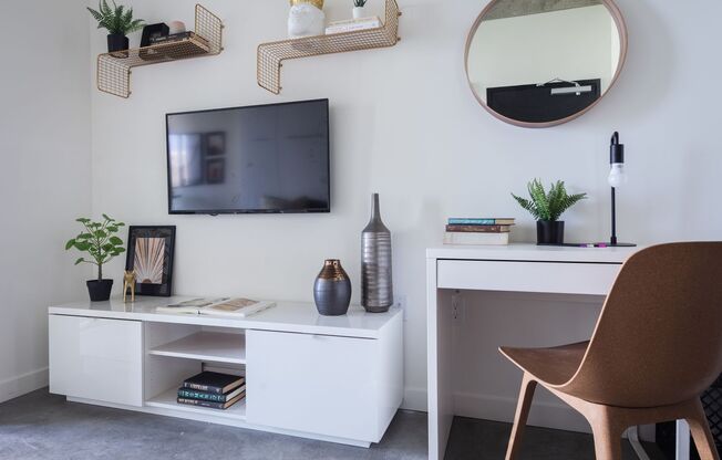 Studio, 1 bath, 296 sqft, $1,745, Unit Unit 306