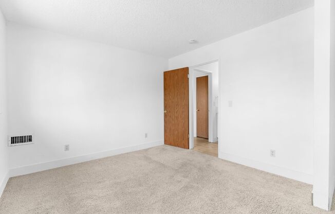 1 bed, 1 bath, 650 sqft, $1,380, Unit 66