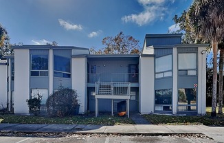 2622 LEMON TREE LN