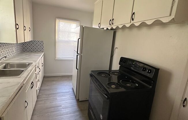 3 Bed/1 Bath For Rent