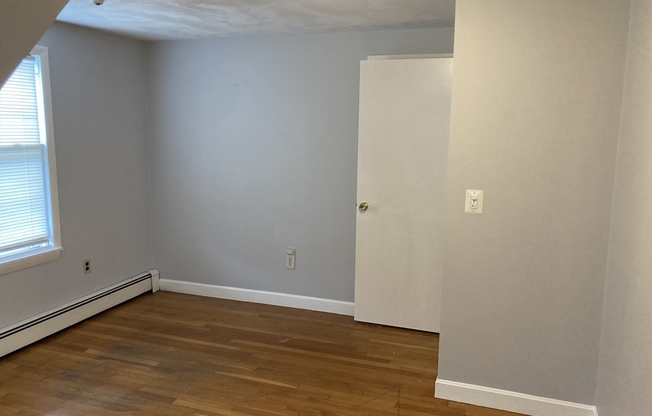 3 beds, 1 bath, 1,200 sqft, $2,450, Unit 2