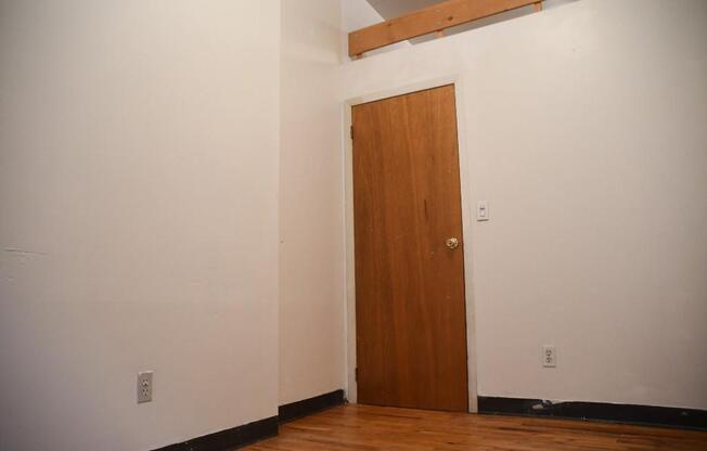344 E 9 ST