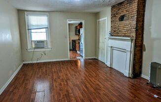 Large 2 Bedroom Close to Carson St
