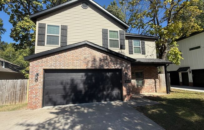 Nice Home in W Fayetteville