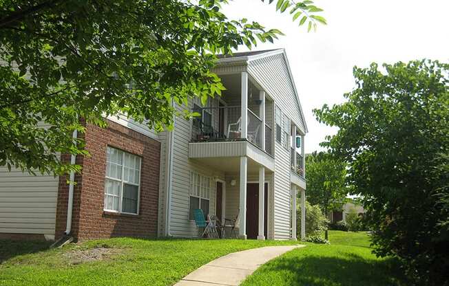 Exterior of building at Cobblestone Corners Apartment Homes, Nashville, TN, 37216