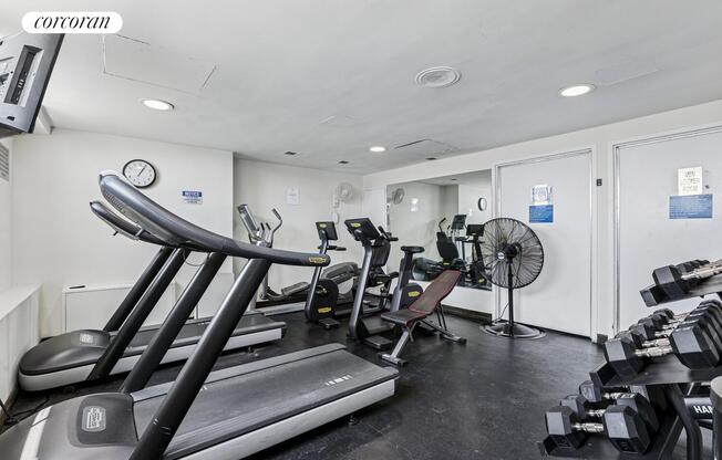 1 bed, 1 bath, $4,900, Unit 11D