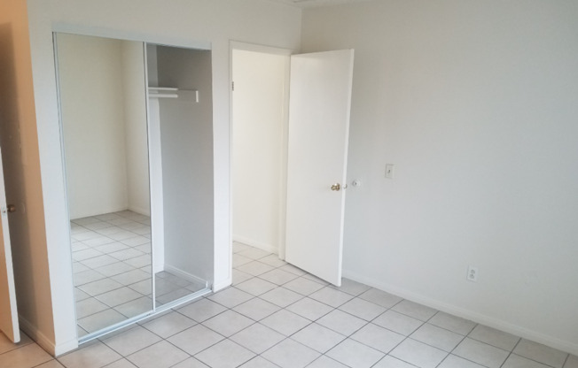 1 bed, 1 bath, 381 sqft, $1,868