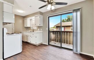 2 beds, 1 bath, 950 sqft, $995, Unit 6841-701
