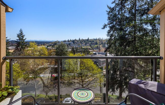 Mercer Island Condo