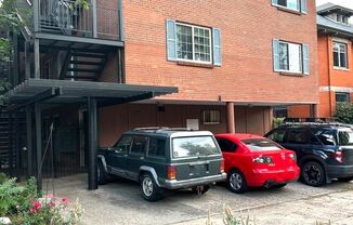 1st Floor Apartment in gated community