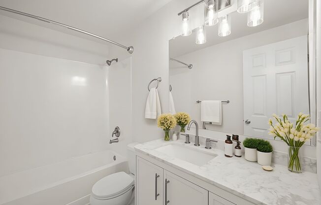2 beds, 1 bath, 815 sqft, $2,999, Unit 105