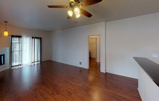 Condo w/ Garage. Close To St. Vincents Hospital, Freeways and Fast Commute To Portland