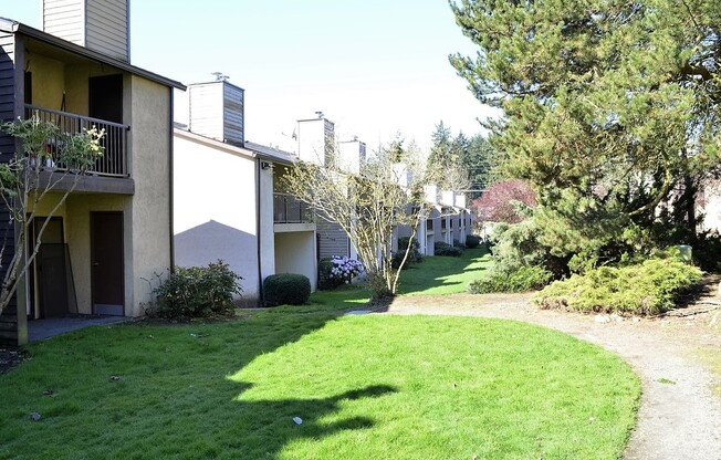 2 beds, 1 bath, $1,845, Unit Unit E-29