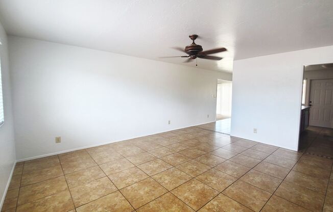3-bedroom in Ahwatukee with large yard on cul-de-sac