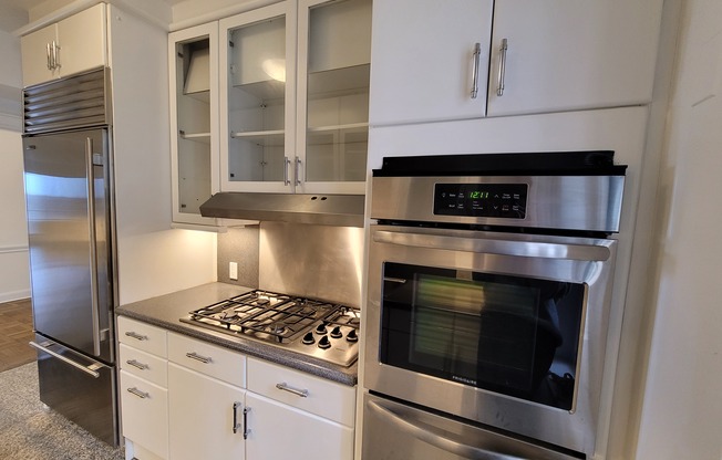 2 beds, 2 baths, 1,464 sqft, $13,200, Unit 16D