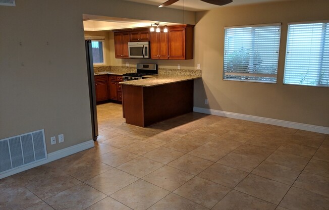 Beautiful 5 bedroom 2.5 bathroom sitting right on the Lake