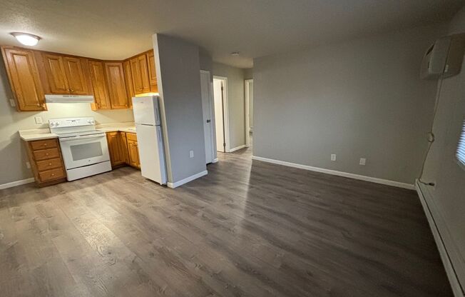 2 beds, 1 bath, 625 sqft, $825, Unit 02