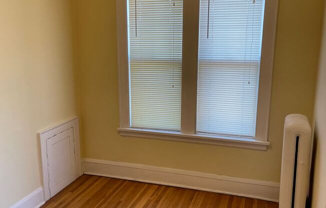 1 bed, 1 bath, 600 sqft, $999, Unit 205