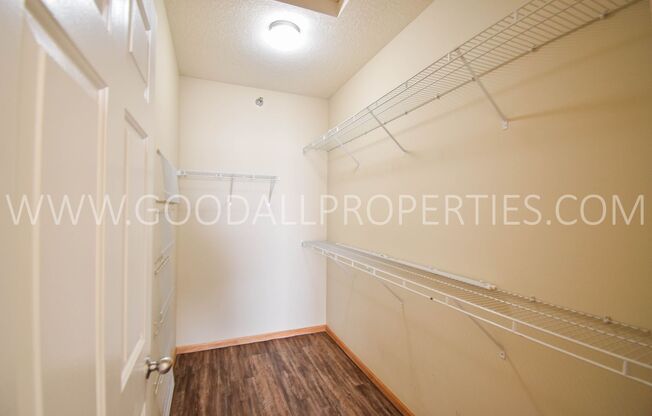 3 beds, 2 baths, $1,375