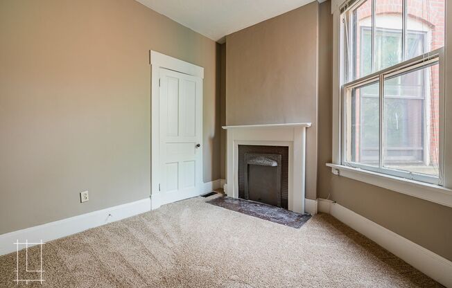 2 beds, 1 bath, $1,750, Unit 36 Hubbard Ave