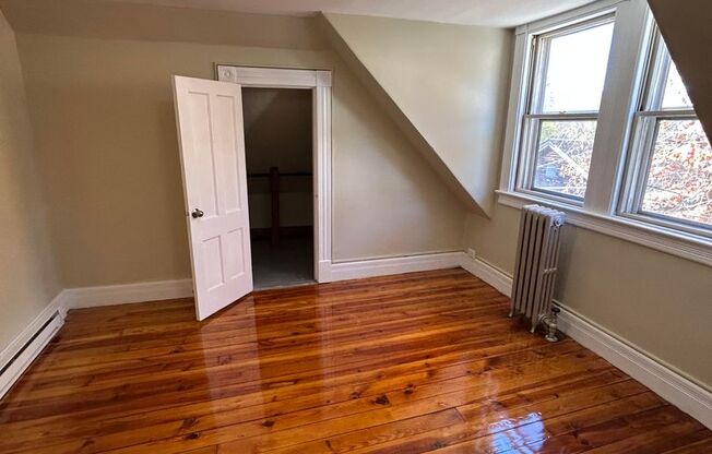 Charming 1-Bedroom Apartment in Russell, MA