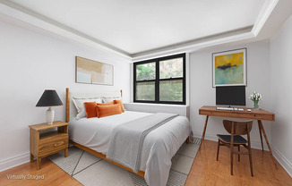 130 E 18 ST