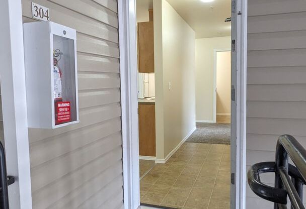 3 beds, 2 baths, 1,180 sqft, $1,585, Unit E304