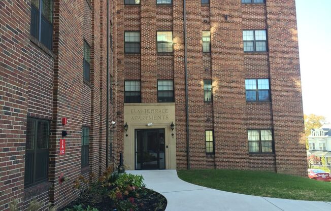 450 MADISON AVE. APT. 508 YORK, PA 17404 ***ELM TERRACE APARTMENTS***