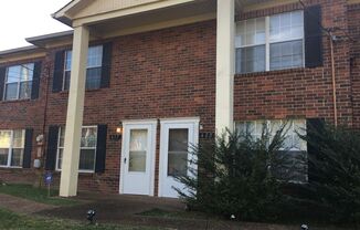 Affordable townhome with Free Rent