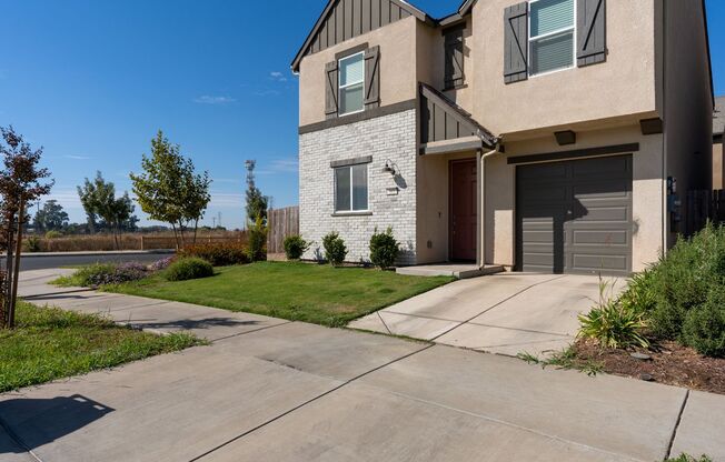 5 Bed 3 Bath in North Merced!