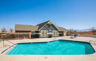 Crescent Ridge Apartments
