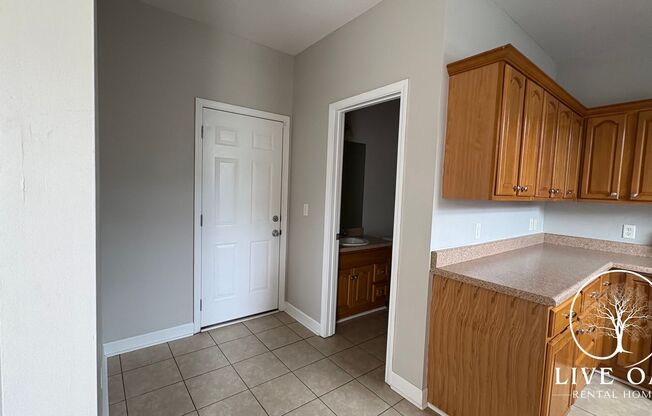 FALL MOVE-IN SPECIAL: $500 OFF 1st MONTH'S RENT!**