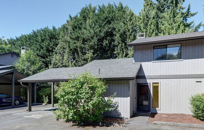 Amazing Bridle Trails 3BR 1.75BA Townhome Fully Updated and Available Now!