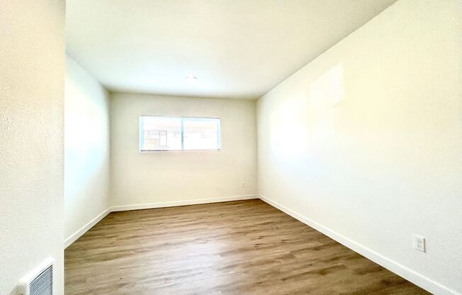 1 bed, 1 bath, 650 sqft, $1,255, Unit 1911 H