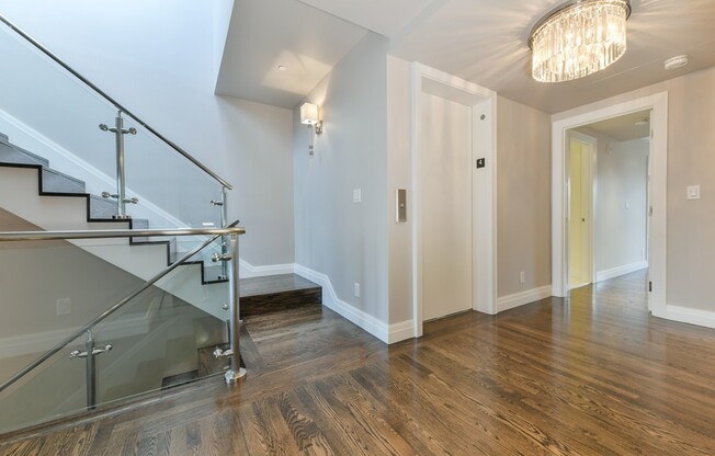 298 BEACON ST