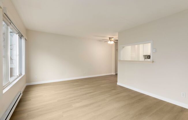 1 bed, 1 bath, 590 sqft, $1,695, Unit 201