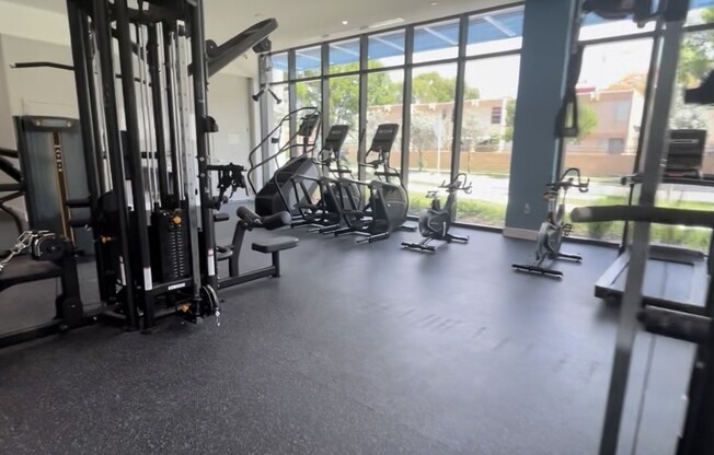 3935 E 4 AVE