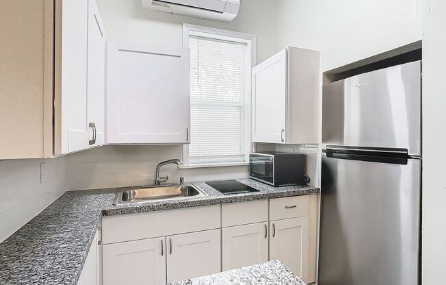 1 bed, 1 bath, 550 sqft, $1,625, Unit Unit 2