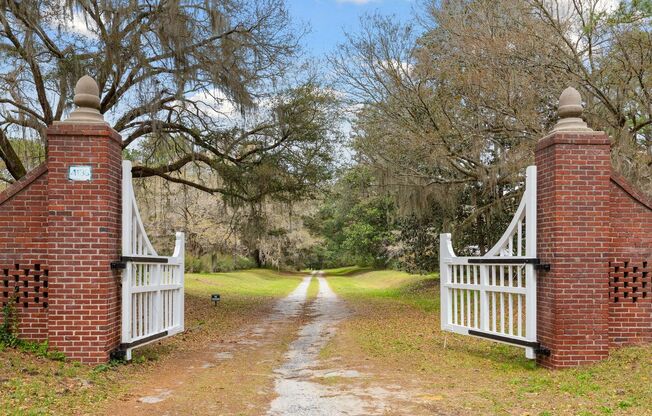 Sprawling Furnished Estate Home on the Ashley River