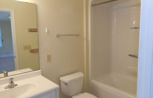 2 beds, 2 baths, $2,600