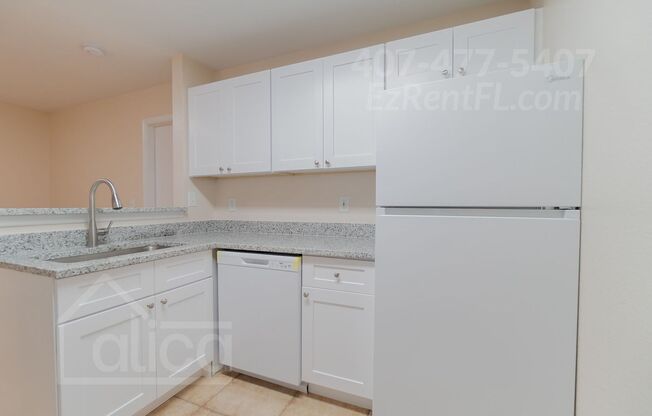 Beautiful Remodeled 3/2 Downtown