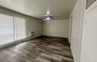 2 beds, 1 bath, $1,299, Unit 951-11