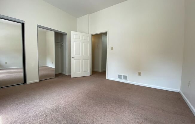 2 beds, 1 bath, $1,770, Unit 1