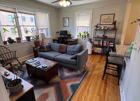 6 SHERBORN CT