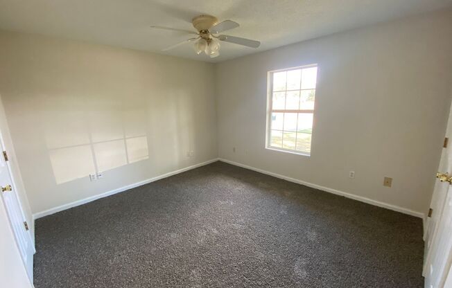 2 beds, 1 bath, $875