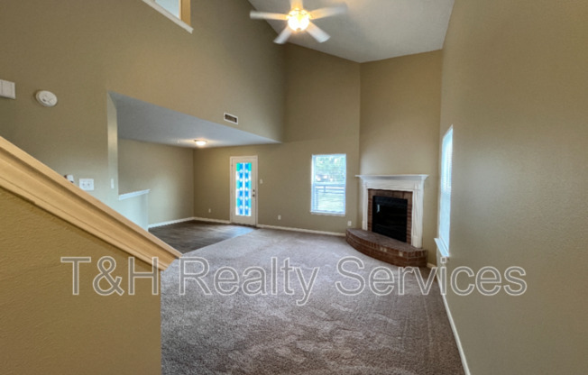 10869 GLENAYR DR